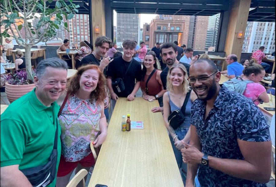Philadelphia: Secret Bars and Favorite Spots Walking Tour - Who should book this Philadelphia bar crawl?