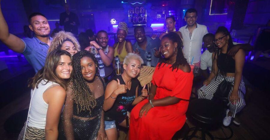 Phuket: Bar Crawl Tour - Who will enjoy this night most