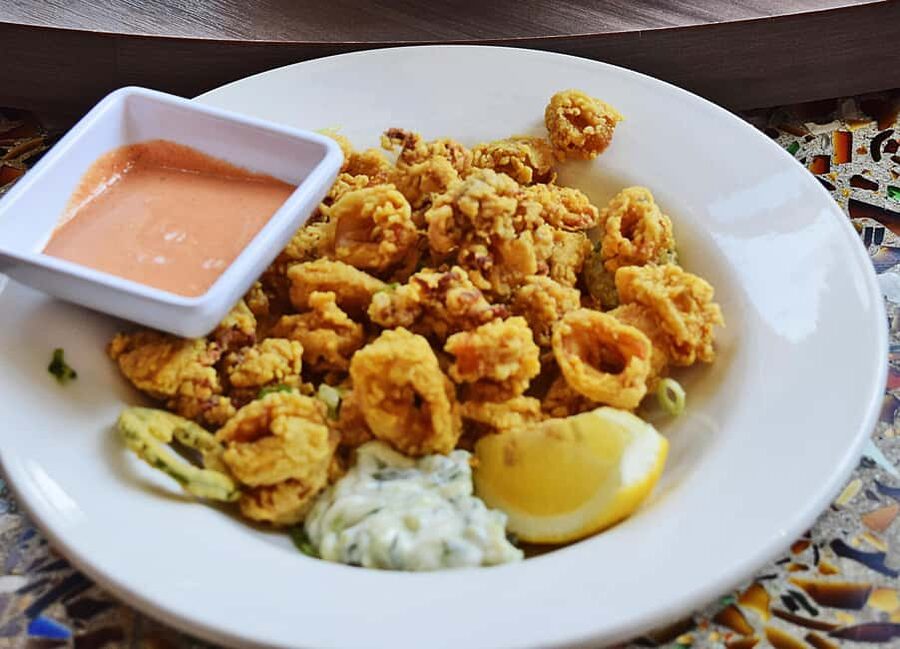 Pickle Pub Crawl: Ferry Rides and Appetizers - Why the ferry rides make this pub crawl different