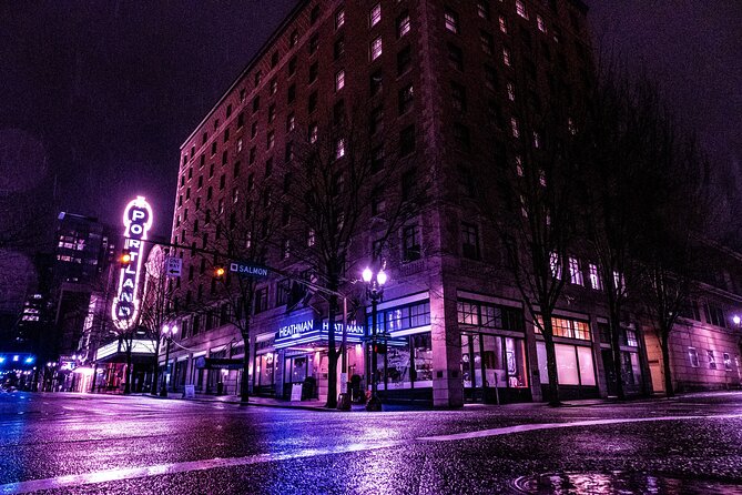 Portland: Ghosts Boos and Booze Haunted Pub Crawl - Kell’s Irish Pub and Portland’s strongest paranormal setting