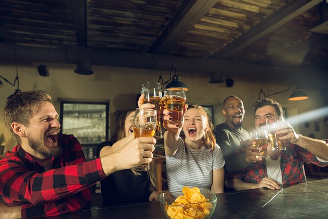 Porto Pub Crawl With Unlimited Beer - Starting near Torre dos Clérigos