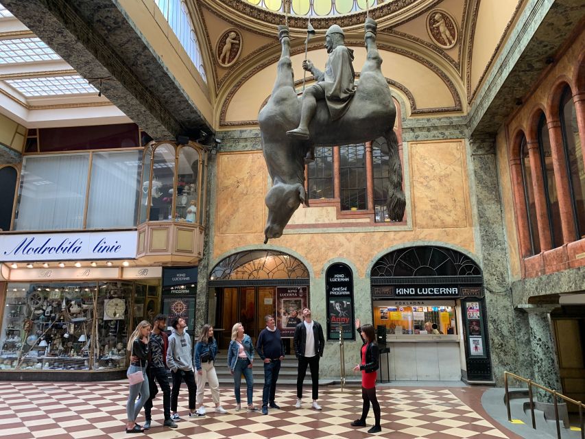Prague: Historic Pubs Tour with Drinks - The guides make or break the afternoon