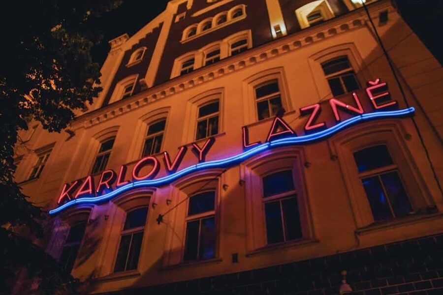 Prague: Pub Crawl with Karlovy Lazne Entry and shots - Starting at Discover Prague Tours office