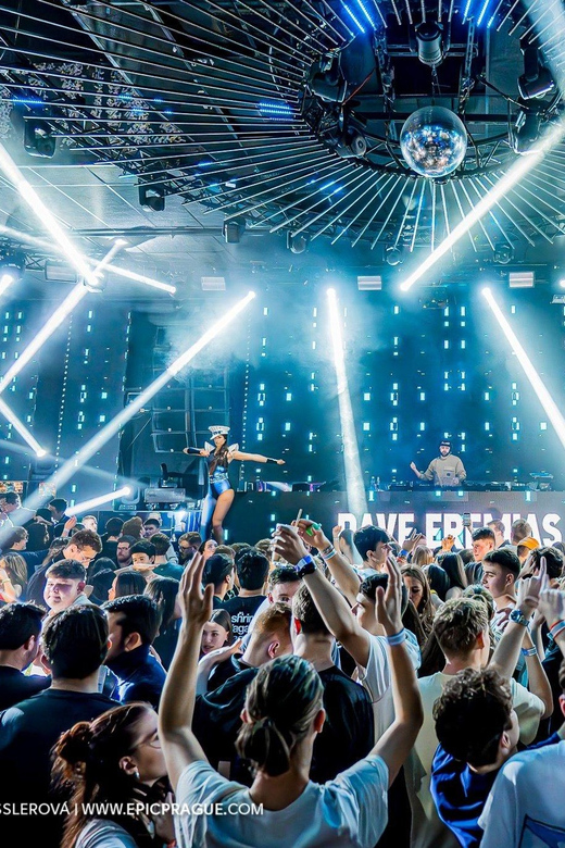Prague: Pub Crawl with Shots & Entrance to Rooftop Club - Is the $29 price fair?