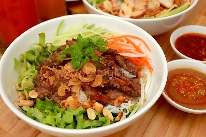Private Guided Night Tour and Bar in Danang - From a fishing village to the lights of Son Tra