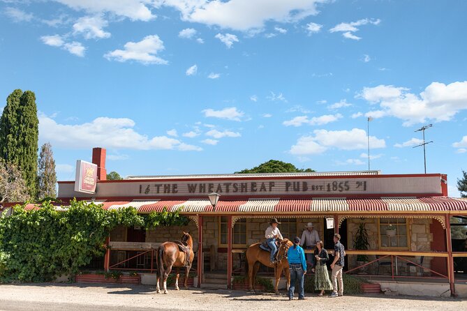Private Helicopter Outback Pub Tour with Lunch - Key points at a glance