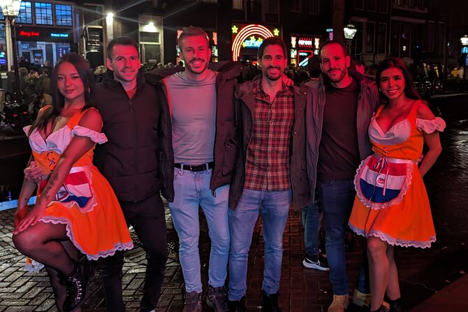 Private Hostess Bar Tour in Amsterdam Red Light District (3h) - Who will get the most from this tour