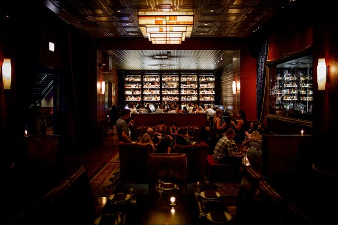 Private Speakeasy Pub Crawl in Chicago with Local Historian - Who will get the most from this tour