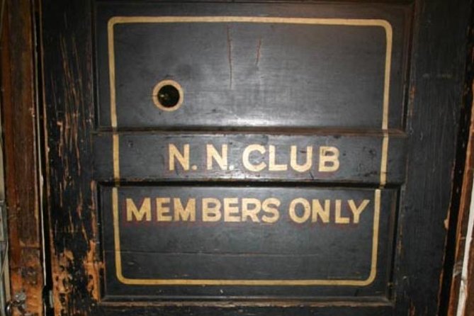 Private Speakeasy Pub Crawl in Chicago with Local Historian - Why the private format matters