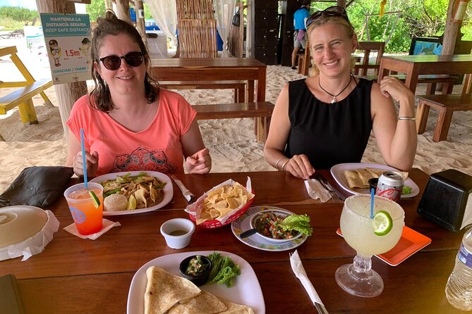 Private Tacos and Bar Hopping Tour in Cozumel - Meeting JC near the cruise piers