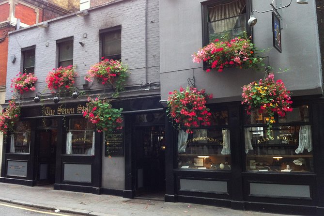 Private Tour of London's Historic Pubs - Four pubs, four half-pints, and four different moods