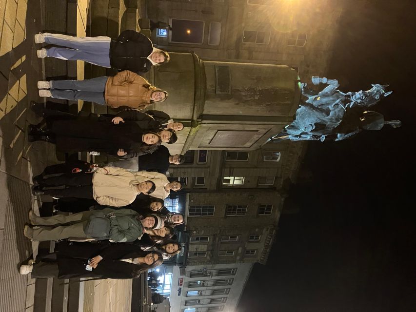 Pub and History Tour Durham City - Meeting Peter at the Market Place