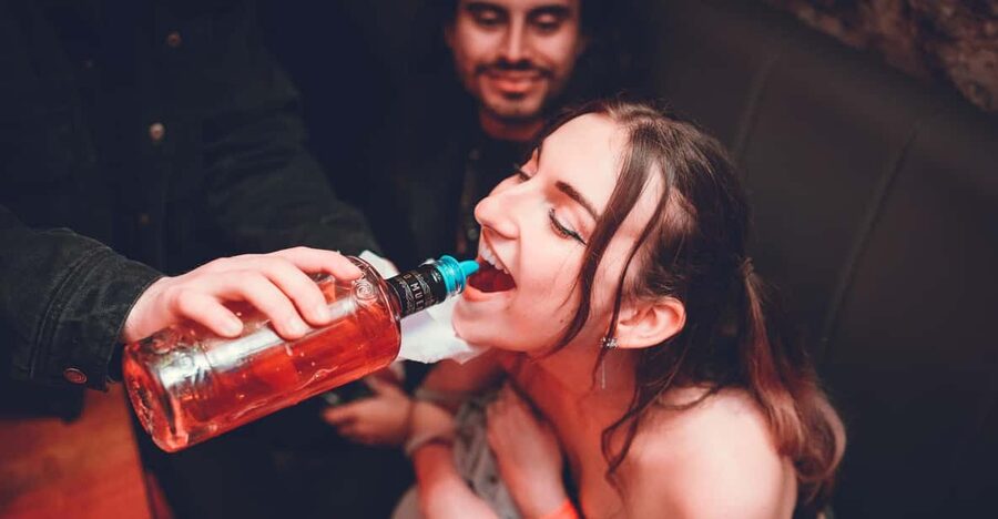 Pub Crawl 1hr Unlimited Beer + Vodka then Clubs in Katowice - What the guides add to the night