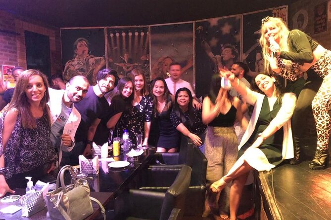 Pub Crawl Dubai: Nightlife Tours - The bus makes the route much easier
