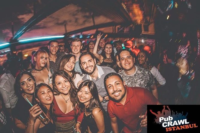 Pub Crawl Istanbul / Rooftop Clubs & Party Bus - Hosts make the biggest difference