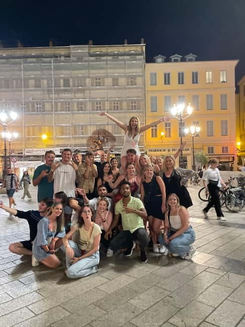 Pub Crawl Paris: Drink, Laugh, Meet the World - Is $18 a good value?