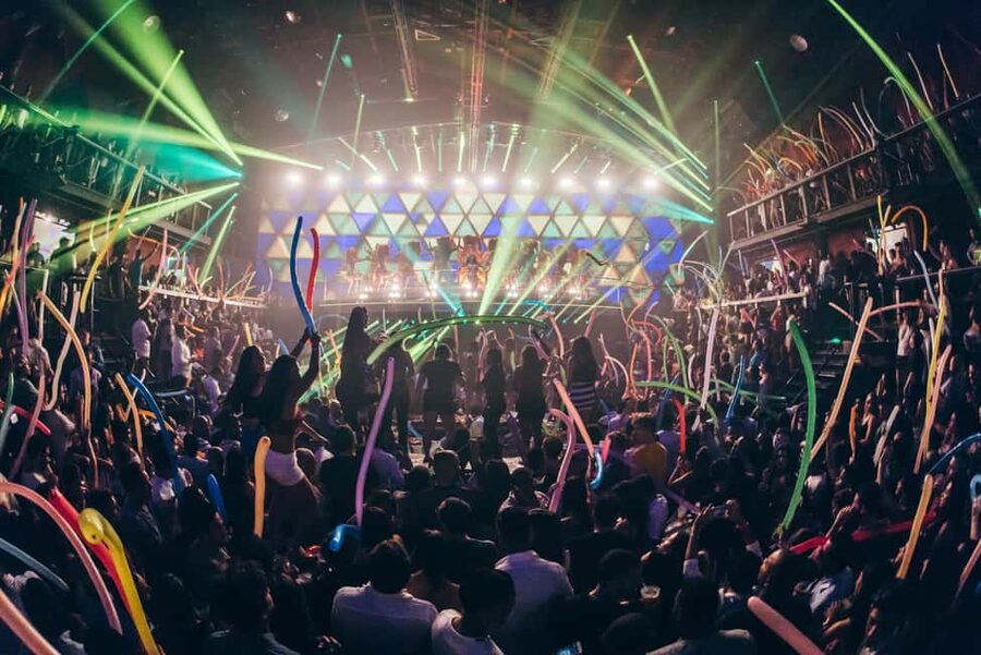 Punta Cana: Coco Bongo Nightclub Experience with Transfer - The show: four hours of quick changes