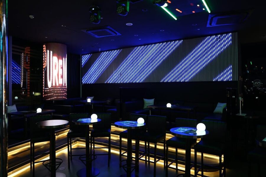 PUREMIE Ginza Japanese Nightlife Experience - A high-end club built around live performance