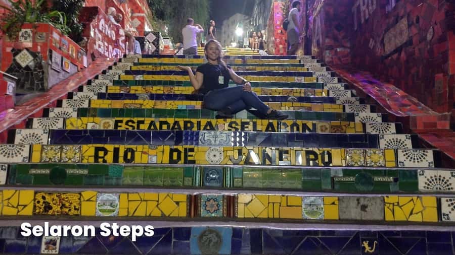 Rio: Pub Crawl on Cachaça and Samba with Transfer - The first drinks, caipifruta, and street food