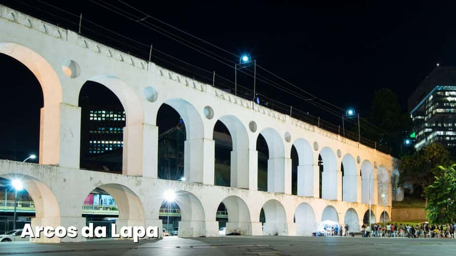 Rio: Pub Crawl on Cachaça and Samba with Transfer - Practical details that shape the evening