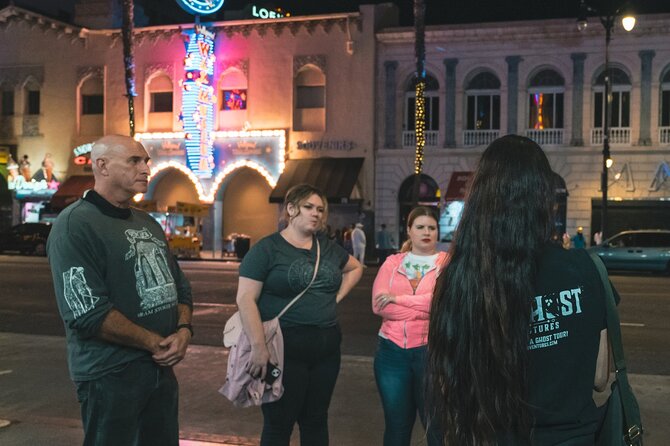 River City: Spirits & Spirits Haunted Pub Crawl - Ordering the Lady in Red at St. Anthony’s Haunt Bar