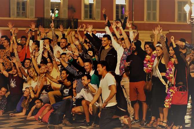 Riviera Bar Crawl Party with Free Shots and VIP Entry - What this Nice night out really offers