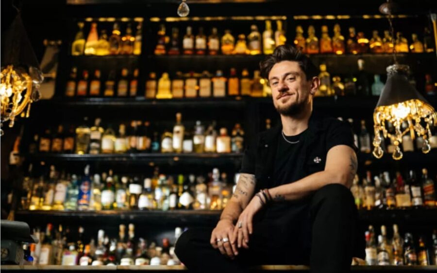 Rome: Guided Bar Crawl in Trastevere - Trastevere’s bars and street atmosphere