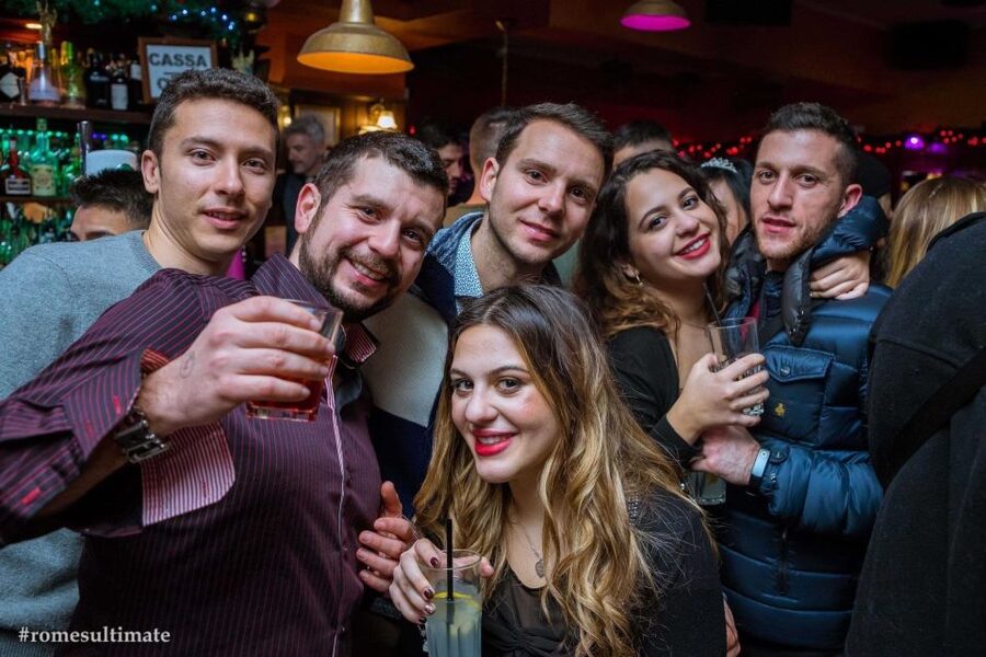 Rome: NYE Pub Crawl and Club - Who will enjoy this Rome party