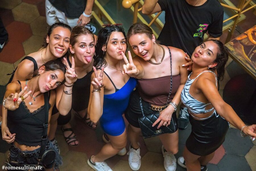 Rome: Pub Crawl & Ultimate Party Tour - Dress rules can affect your plans
