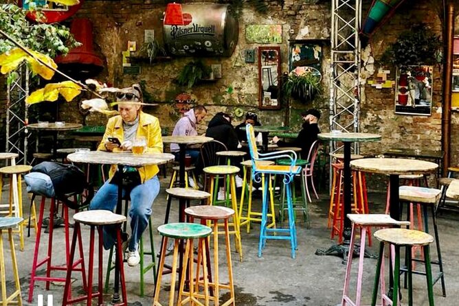 Ruin Pub Walking Tour with a Local Hostess in Budapest - UdvarROM and the story behind ruin pubs