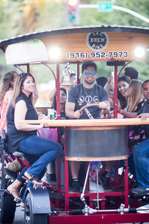 Sacramento: Pedal Bar Tour with 2 Stops - Pedaling into Midtown after dark