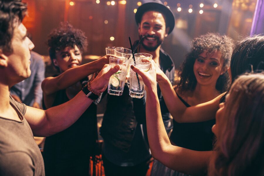 Salzburg: Pubcrawl Tour through best Bars and Clubs in Town - The route from Linzer Gasse to City Beats
