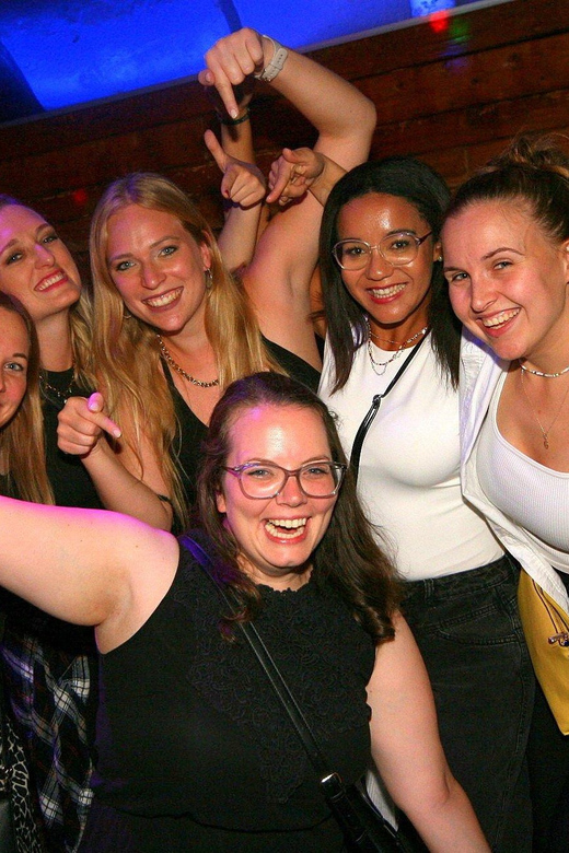 Salzburg: Pubcrawl Tour through best Bars and Clubs in Town - Who will enjoy this pub crawl most
