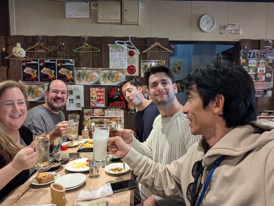 Same Day OK! Osaka: Local Food, Izakaya & Local Bites Tour! - How the guides shape the evening
