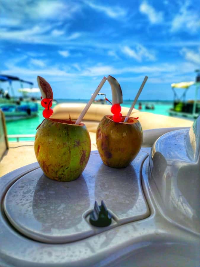 San Andres: Private Boat Trip with Tiki Bar & Rose Cay Stops - Weather, timing, and practical preparation