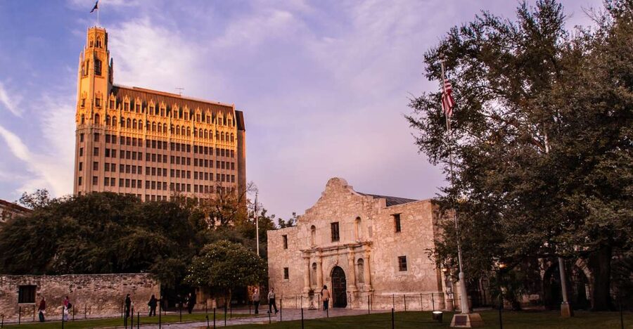 San Antonio: Guided Haunted Pub Crawl - What the $34 price really covers