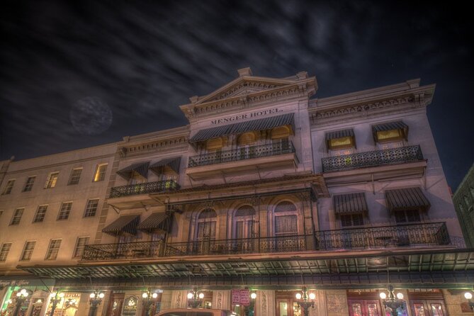 San Antonio Haunted Pub Crawl - The Alamo after dark