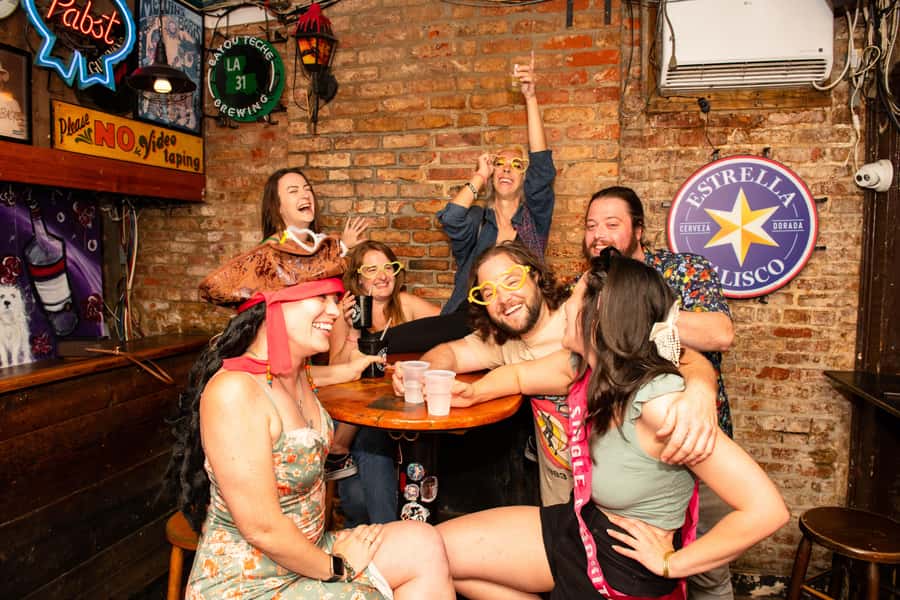 San Antonio: Spirits & Spirits Haunted Pub Crawl - Four haunted places in two hours
