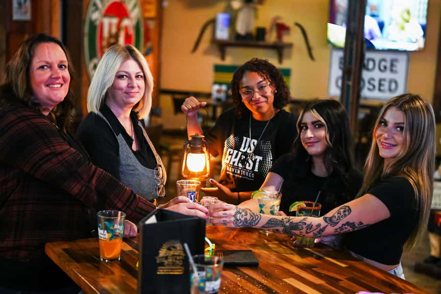 San Antonio: Spirits & Spirits Haunted Pub Crawl - Who will enjoy this San Antonio evening