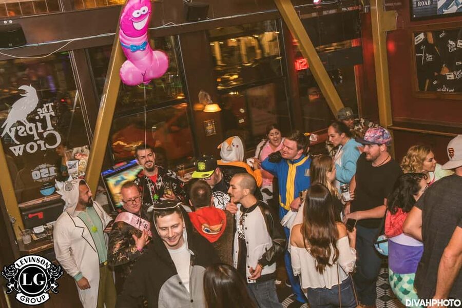 San Diego: Downtown Bar Crawl Party Pass - The venue deals that give the pass its value