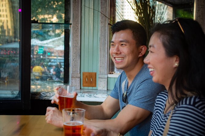 San Diego Small-Group Gaslamp History Tour Pub Crawl - The guide makes the difference