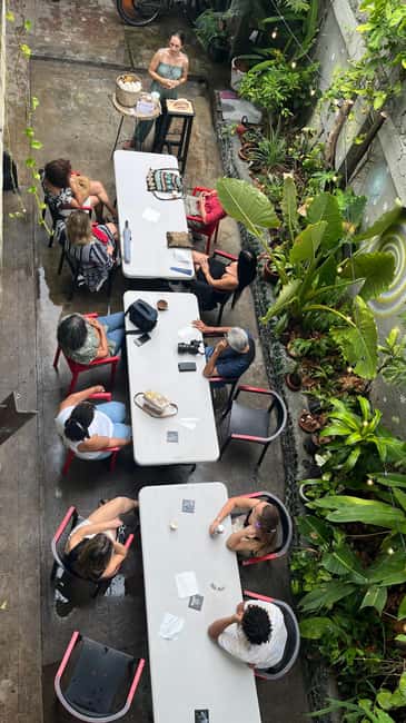Santo Domingo: Nightlife, Rhythm, Culture Tour with Locals - Starting with dinner at Perpetual Lab