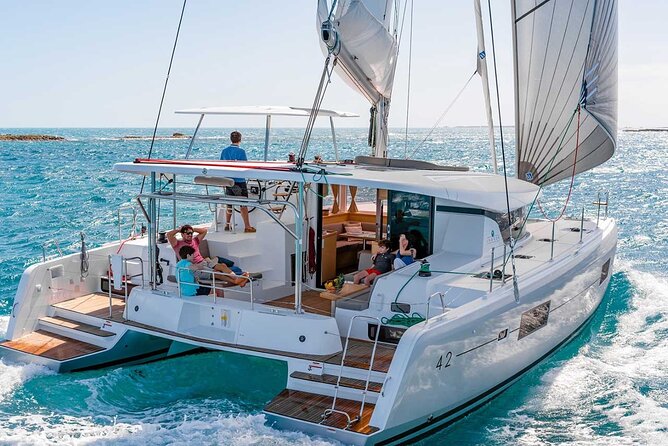 Santorini Catamaran Cruise with Greek Meal, Open-Bar and Sunset - Choosing between the morning and sunset departure