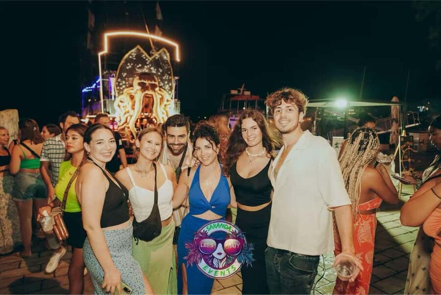 Sarande: Pub Crawl & Boat Party, 6 Shots, 1 Beer Club Entry - Bluz Club shifts the evening into club mode