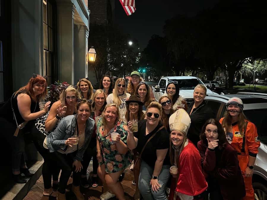 Savannah: Bad Kitty Pub Crawl, Spooky Naughty Ghosts - The 1790s Bar and Savannah’s drinking history