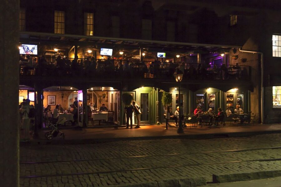 Savannah: Midnight in the Garden Walking Tour and Pub Crawl - Is $35 a fair price?