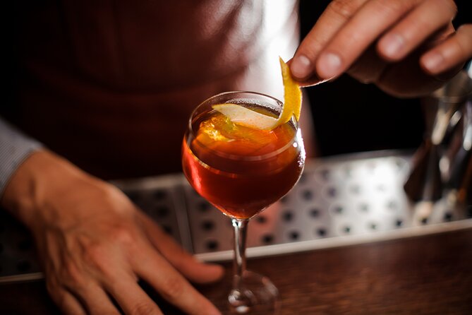 Savannah Strangled not Stirred Pub Crawl - Wright Square, once called the Hanging Square