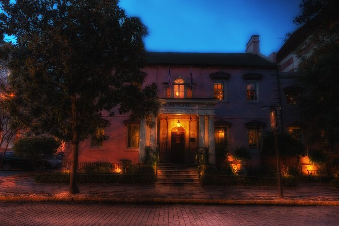 Savannah Strangled not Stirred Pub Crawl - River Street and the Stone Stairs of Death