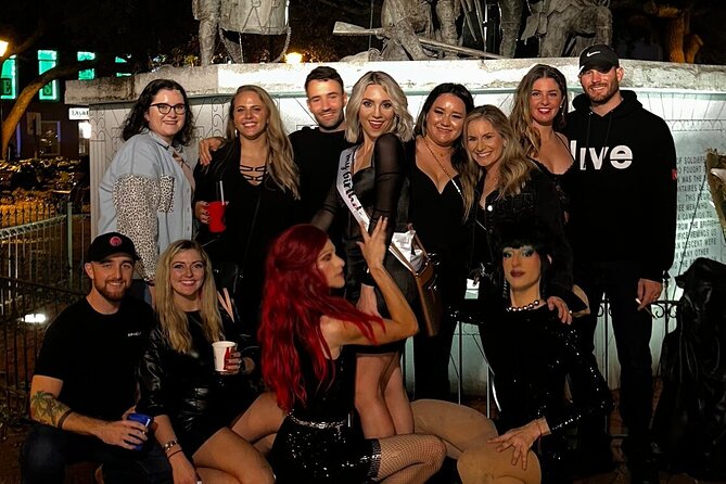 Savannah Yes, Queen! Drag Queen Pub Crawl - Following the queen through Savannah’s Historic District