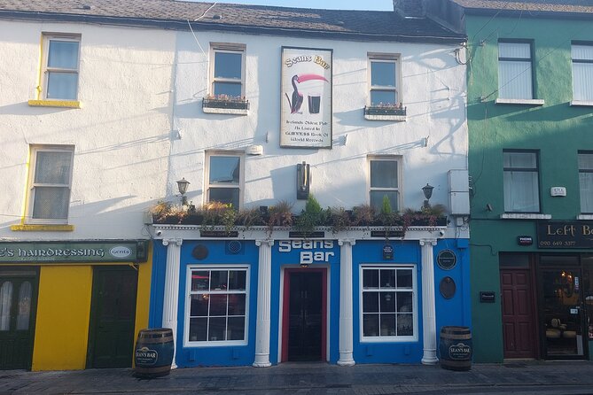 Sean's Bar, Athlone Castle and Clonmacnoise Monastery - Who Should Book This Private Galway Day Trip?